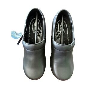 Easy Works/Easy Street Lead Black Slip Resistant Clogs Nurse Shoes 5.5M Women'